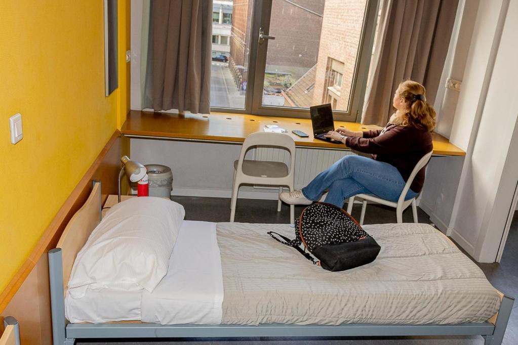 Youth Hostel Van Gogh Saint-Josse-ten-Noode 外观 照片