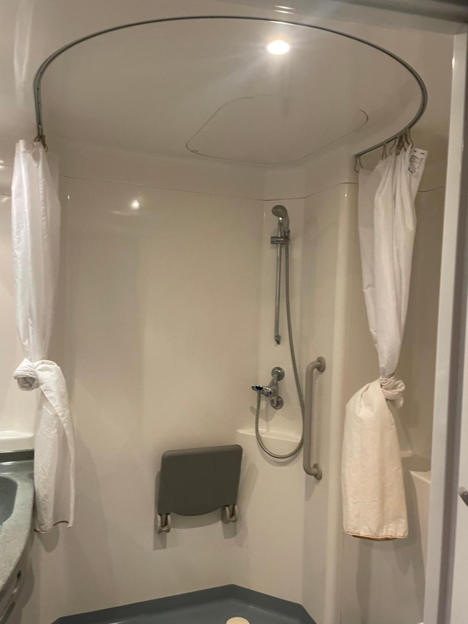 Youth Hostel Van Gogh Saint-Josse-ten-Noode 外观 照片