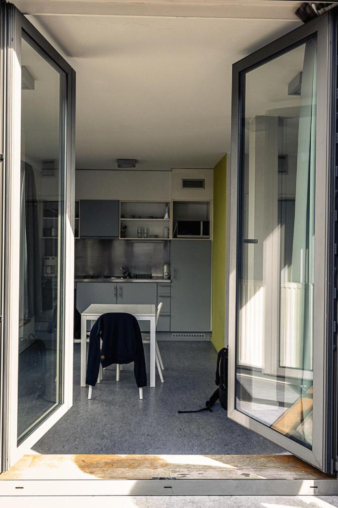 Youth Hostel Van Gogh Saint-Josse-ten-Noode 外观 照片